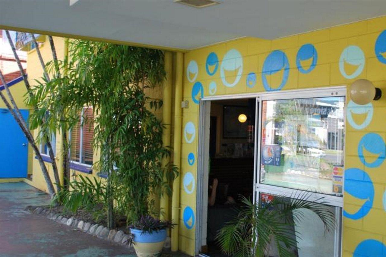 Mad Monkey Village Cairns Exterior photo