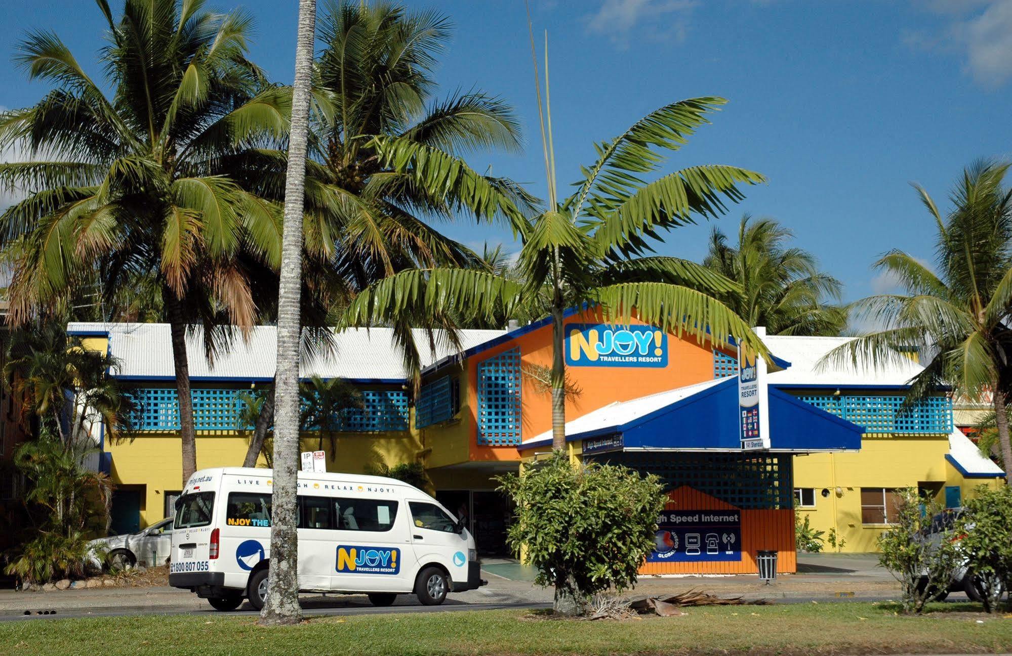 Mad Monkey Village Cairns Exterior photo